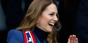 Подробнее о статье Кейт Міддлтон підтримала англійську команду на матчі з регбі