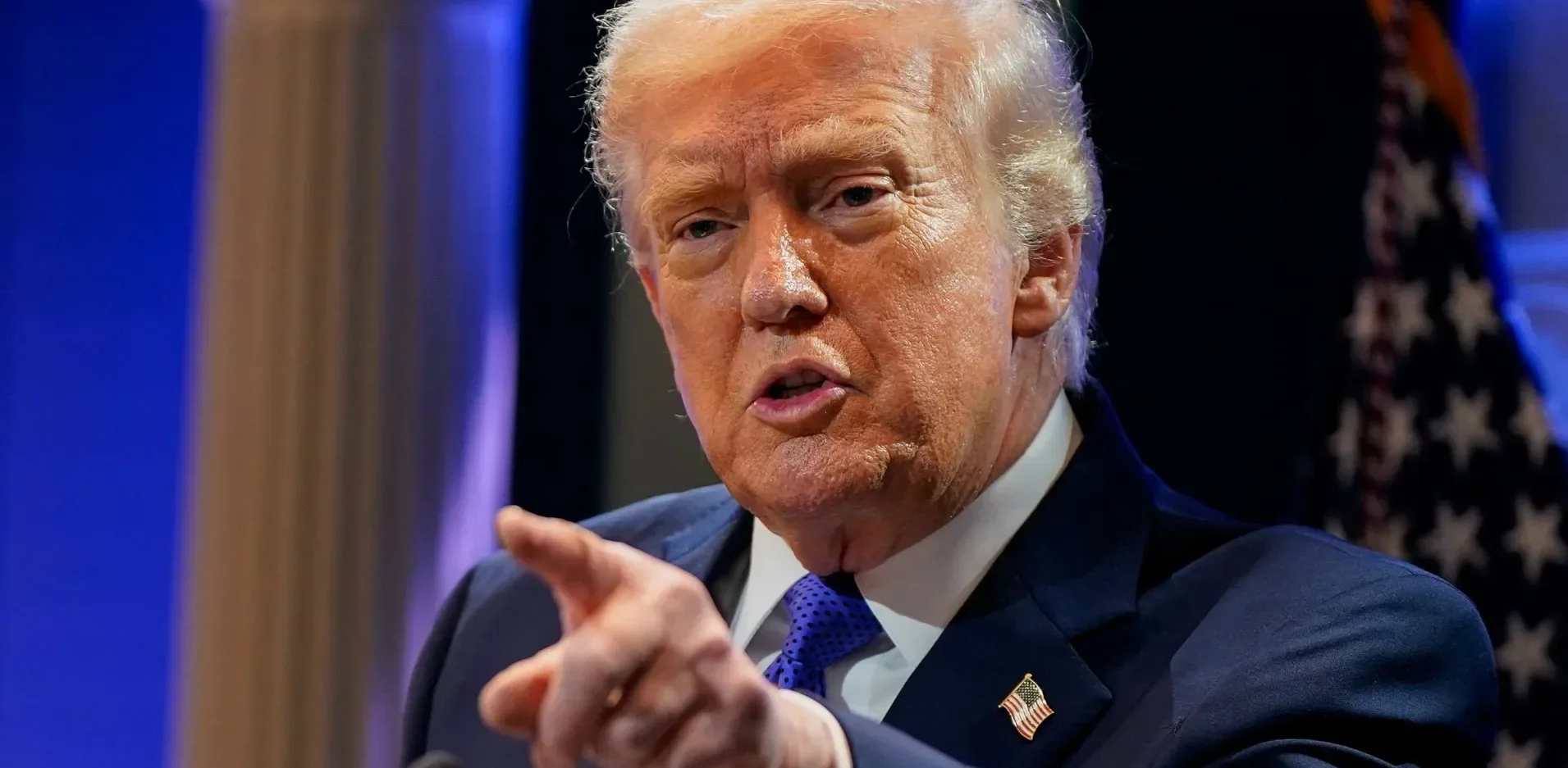 Подробнее о статье Трамп оголосив про введення нових глобальних мит у відповідь на рішення Верховного суду