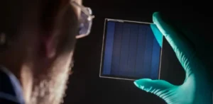 Подробнее о статье Microsoft розробила технологію зберігання даних на склі