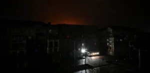 Подробнее о статье Відновлення електропостачання в Одесі: фахівці працюють над ліквідацією наслідків атак