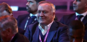 Подробнее о статье Дік Адвокат Покинув Посаду Тренера Збірної Кюрасао Через Сімейні Обставини