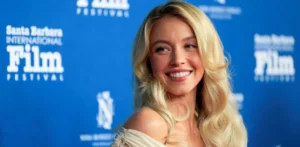 Подробнее о статье Сідні Свіні вразила футбольними навичками на матчі Спортінга