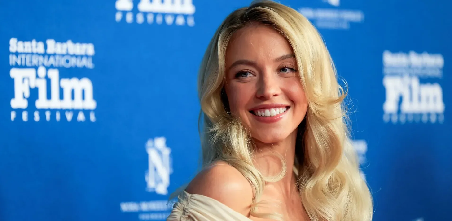 Вы сейчас просматриваете Сідні Свіні вразила футбольними навичками на матчі Спортінга