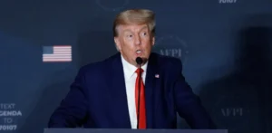 Подробнее о статье Трамп відзначив успіх Віткоффа у переговорах з Путіним