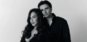 Подробнее о статье Микола Шапаренко та Христина Шацьких: ніжні кадри до народження дитини