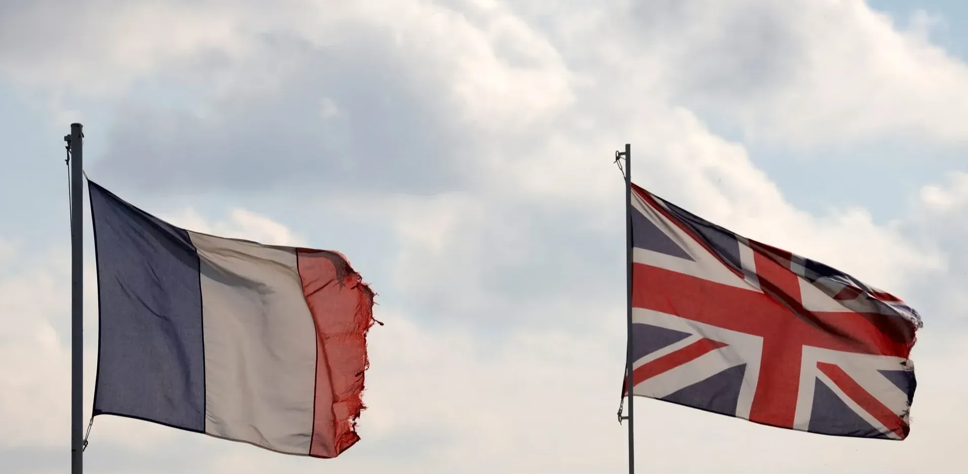 Подробнее о статье Британські та французькі десантники готуються до місії в Україні