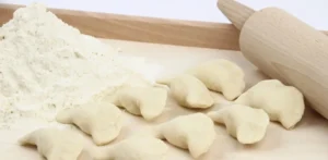 Подробнее о статье Ідеальні вареники: Три рецепти тіста для ніжних вареників