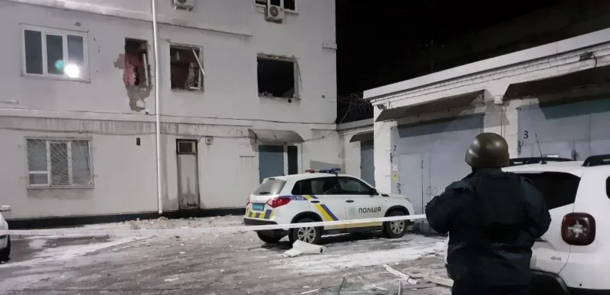 Подробнее о статье У Дніпрі виникла пожежа в будівлі поліції