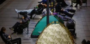 Подробнее о статье В Україні оголошено тривогу, повідомляється про ракетні удари