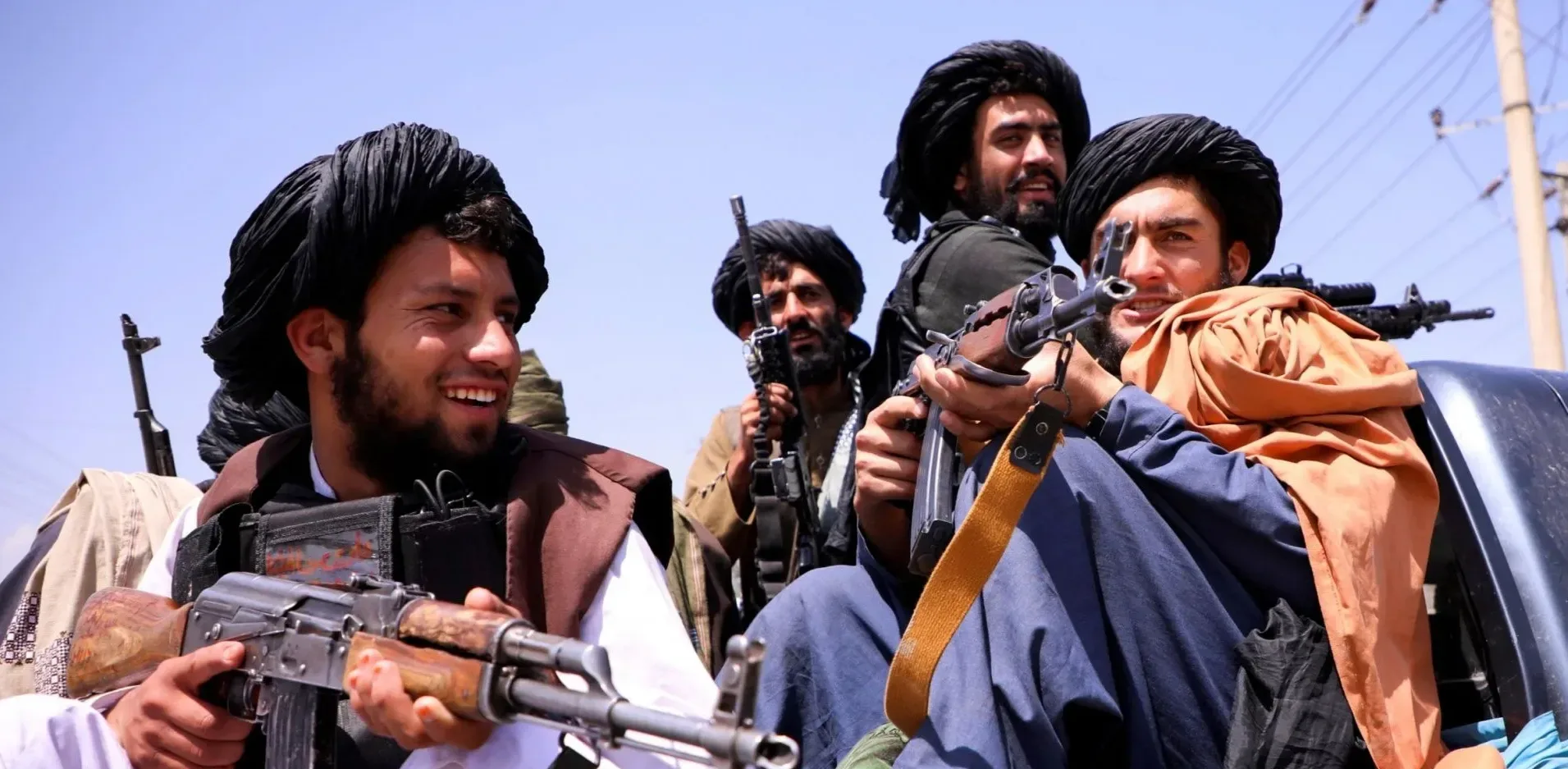 Подробнее о статье Талібан висловлює готовність до діалогу після атак Пакистану