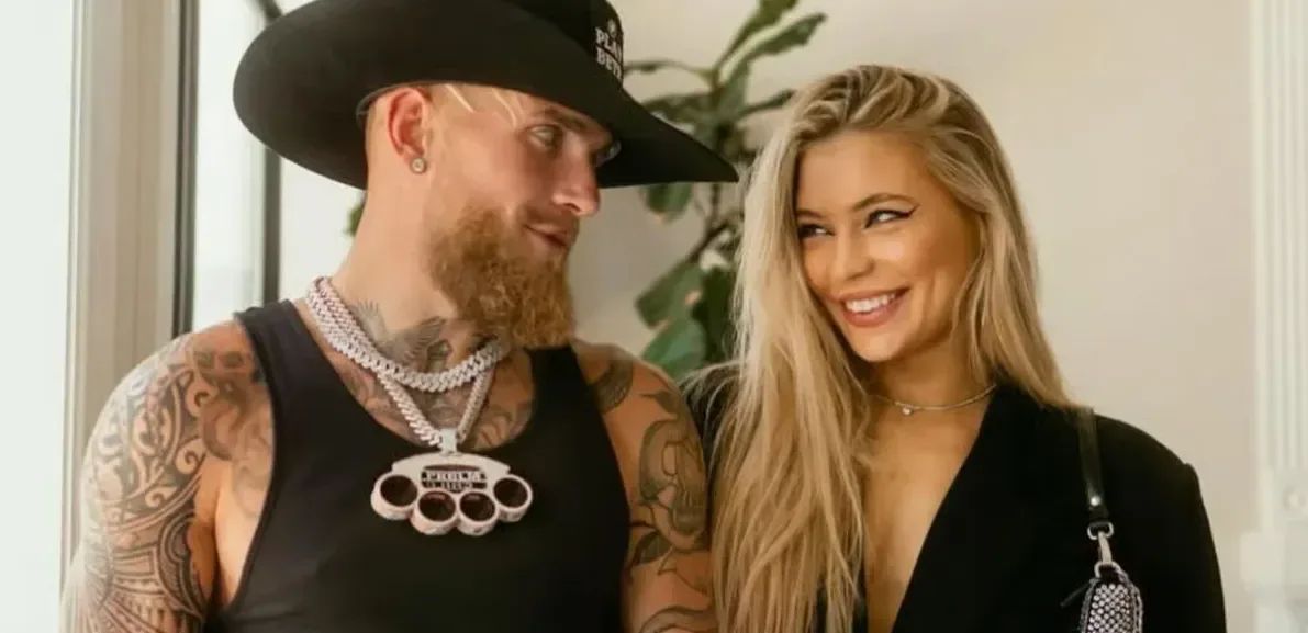 Вы сейчас просматриваете Джейк Пол провів ще одну операцію на щелепі, підтриманий коханою