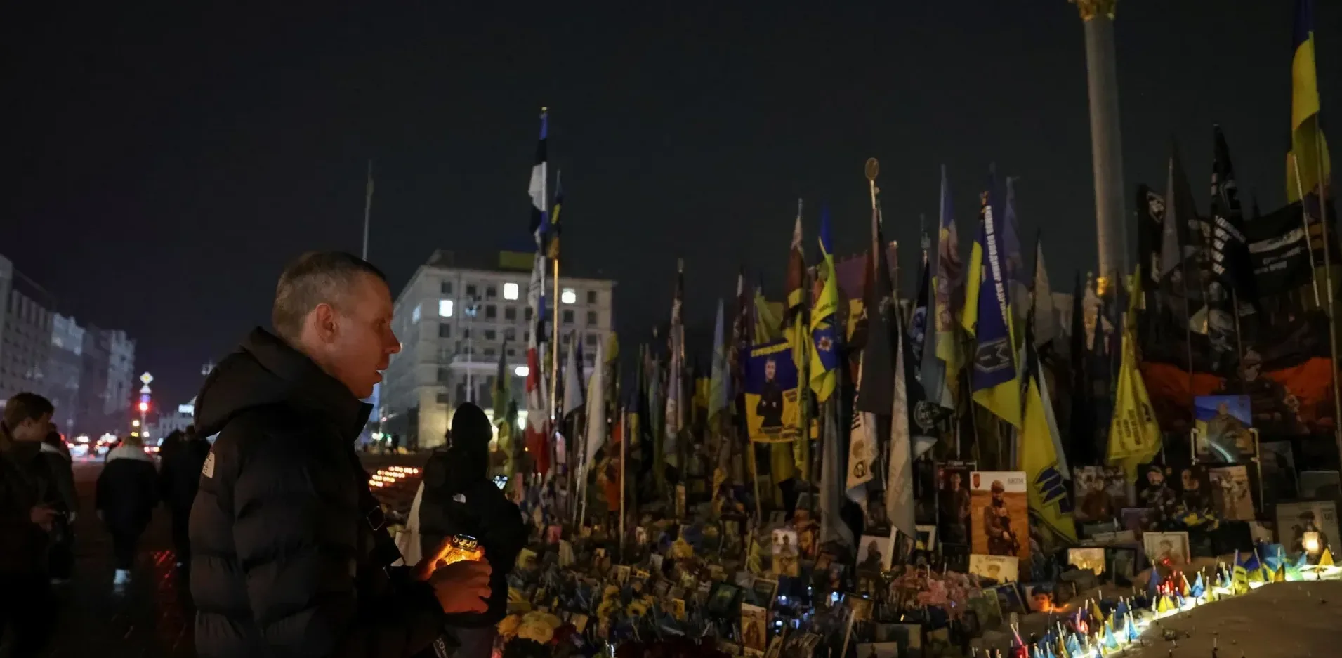 Подробнее о статье Емоційні Відповіді Суспільства: Мобілізовані vs. Контрактники