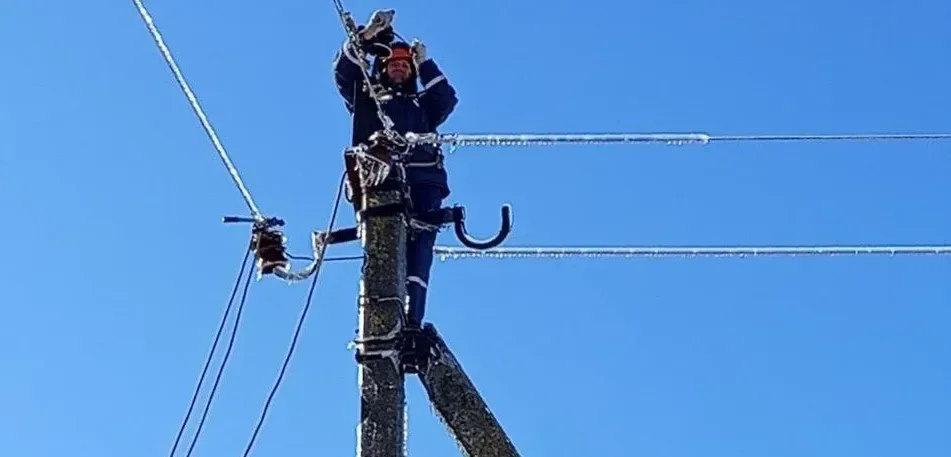 Подробнее о статье Збій електроживлення в Миколаївській області через атаки шахедів