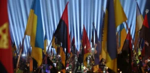 Подробнее о статье Львів вшанував загиблих військових напередодні річниці повномасштабного вторгнення