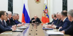 Подробнее о статье Реакція оточення Путіна на підготовку до війни