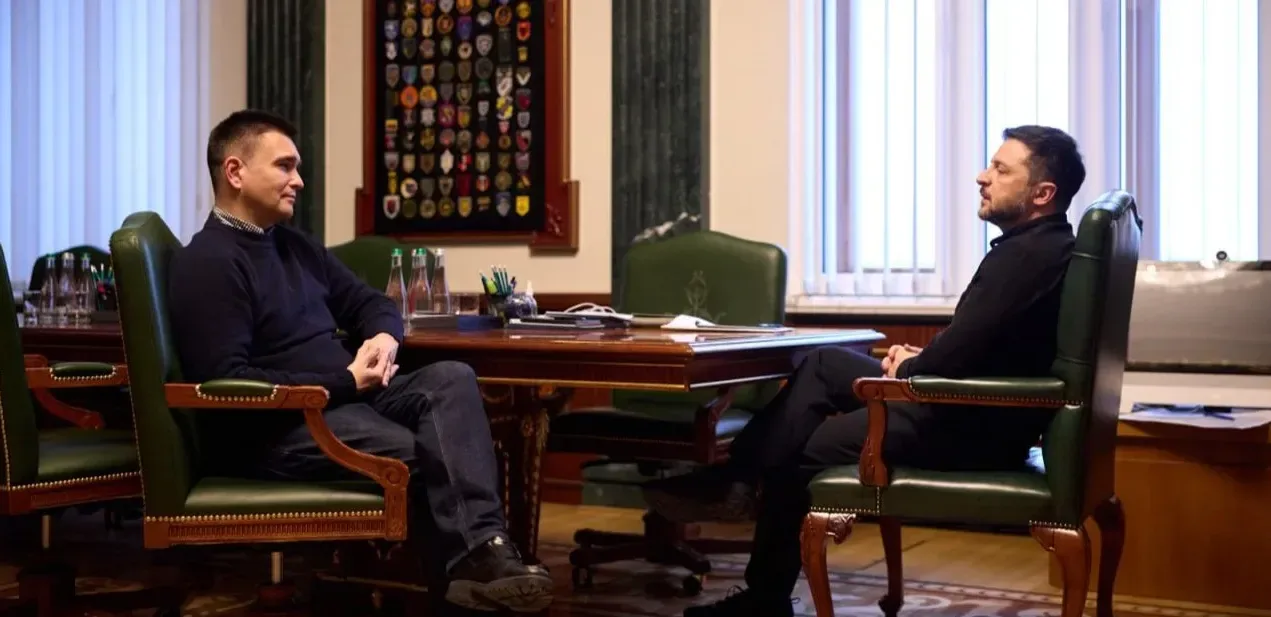 Подробнее о статье Зеленський та Клімкін обговорили зовнішньополітичну ситуацію