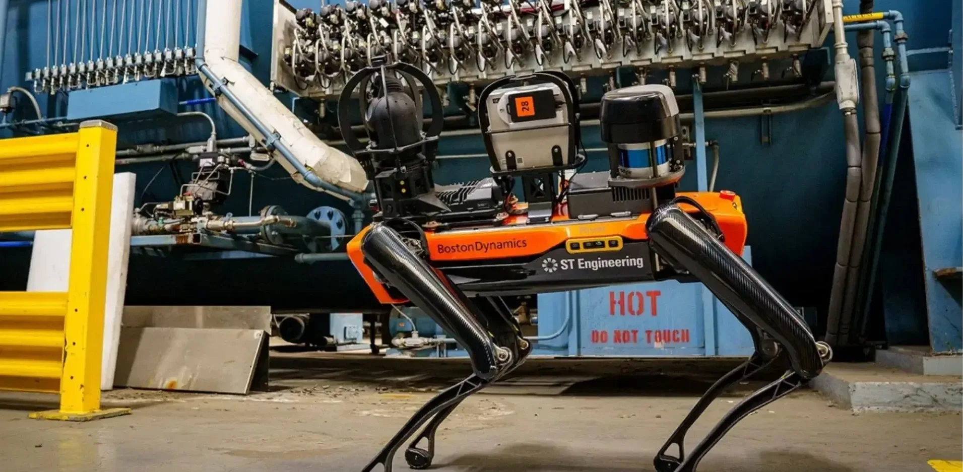 Подробнее о статье Робот-собака забезпечує безпеку та ефективність на авіаційному заводі