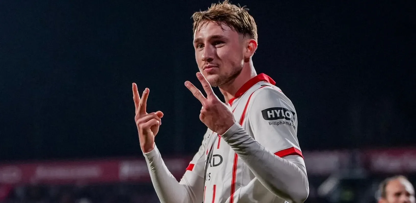 Подробнее о статье Ванат забив 10-й гол за Жирону