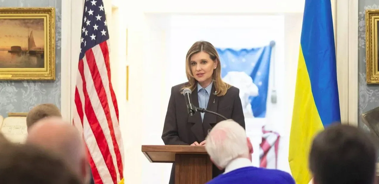Подробнее о статье Візит Олени Зеленської до США: важливі моменти та ініціативи