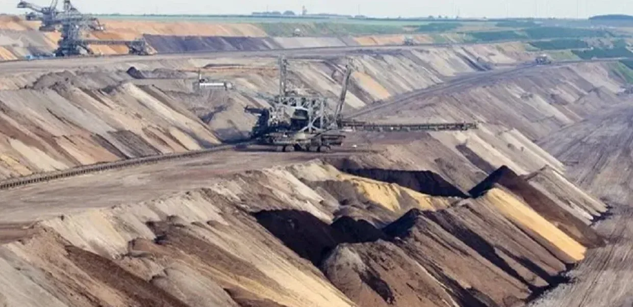 Подробнее о статье Український спецдозвіл на вугілля проданий за 1,6 млн грн