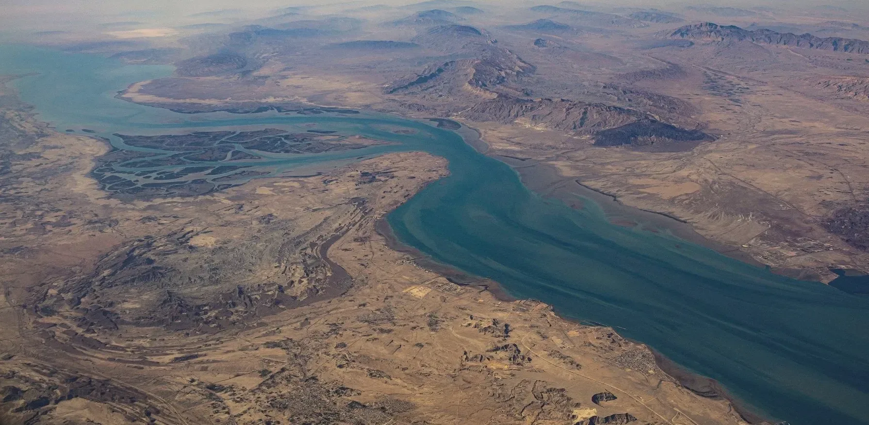 Подробнее о статье Оцінка Залежності від Ормузької Протоки