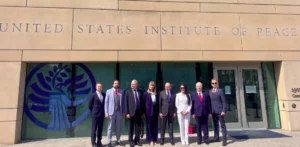 Подробнее о статье Засудження візиту російських депутатів у США