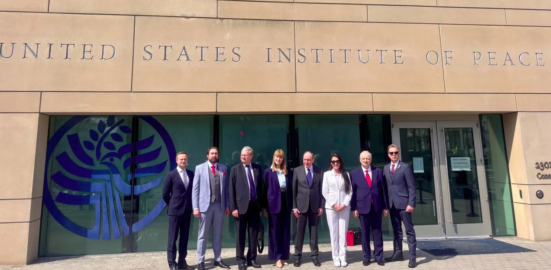 Подробнее о статье Засудження візиту російських депутатів у США