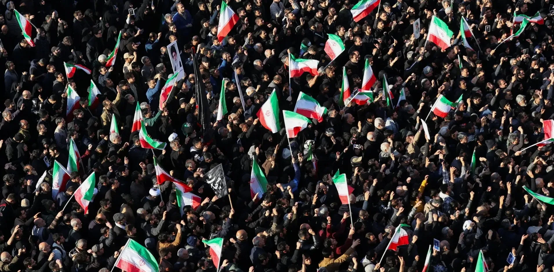 Подробнее о статье В Ірані визначили тимчасових лідерів після смерті Алі Хаменеї