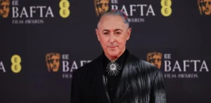 Подробнее о статье Каммінг вибачився за расистські висловлювання на BAFTA
