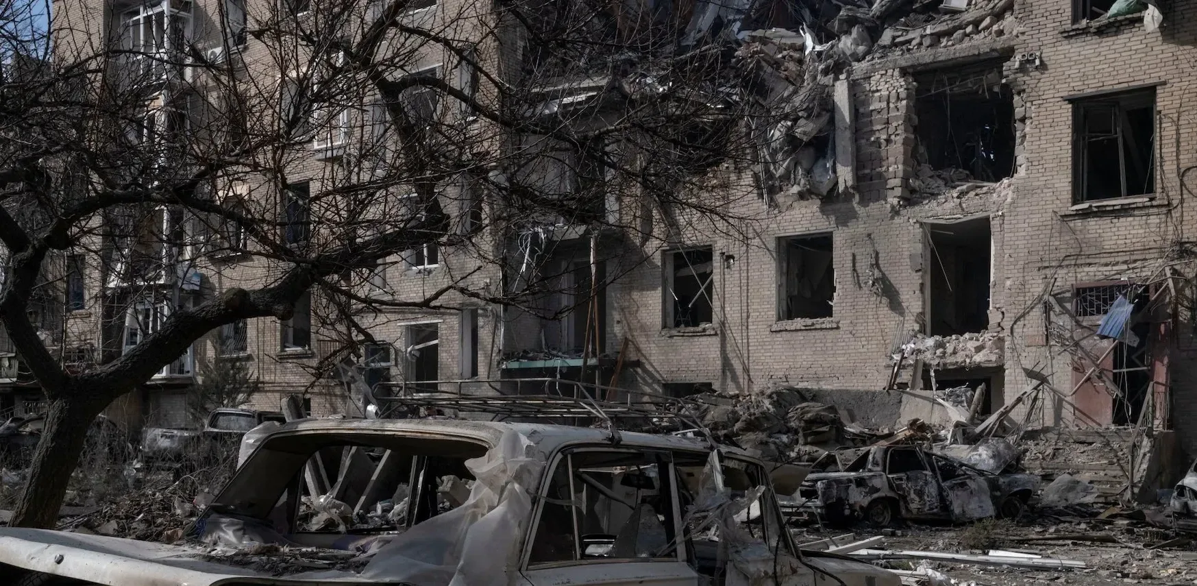 Вы сейчас просматриваете Російські атаки на Харківщині: Удари КАБ та дронів