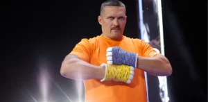 Подробнее о статье Усик анонсував дату завершення кар’єри