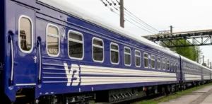 Подробнее о статье Укрзалізниця адаптується до обстрілів: змінені маршрути поїздів у трьох областях