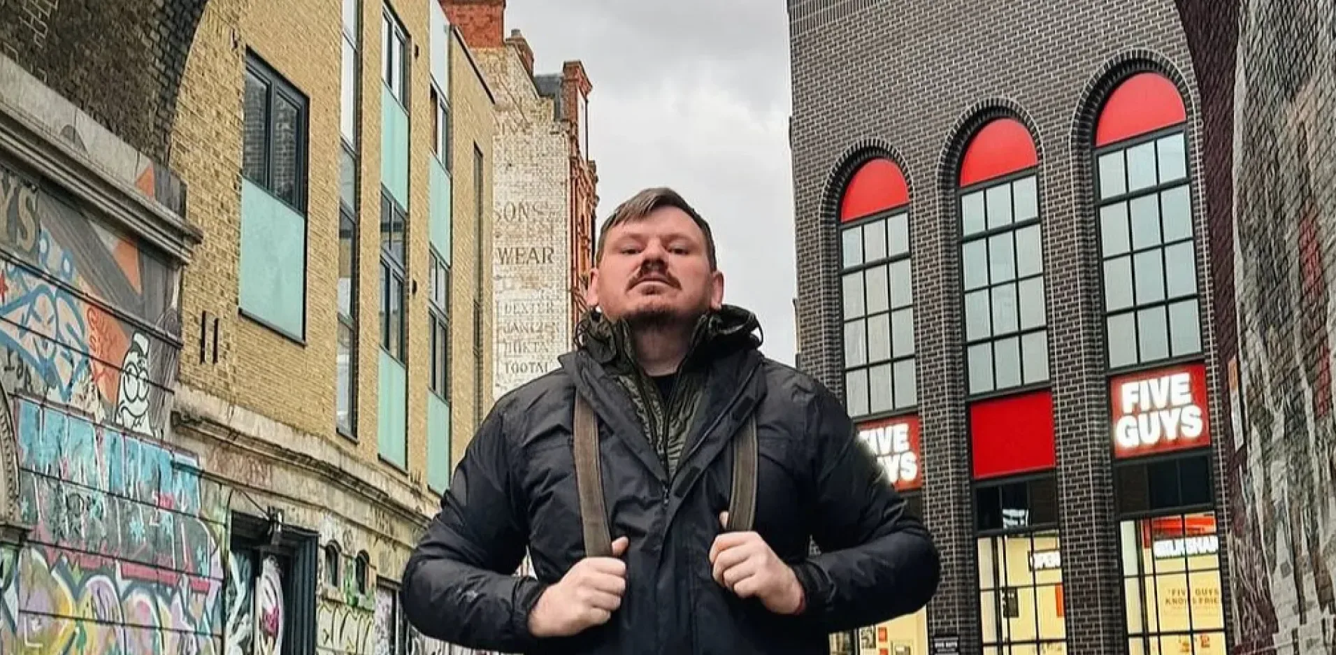 Подробнее о статье Алекс Купер: Ресторани в умовах війни та нові можливості