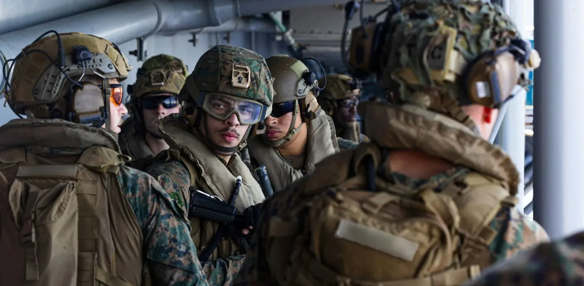 Подробнее о статье Безумство військової ініціативи Трампа щодо Ірану