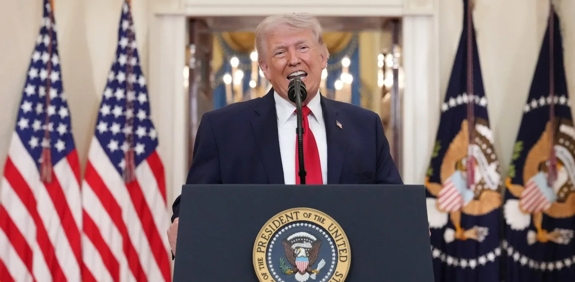 Подробнее о статье Прогнози Трампа щодо Ормузької протоки після війни з Іраном