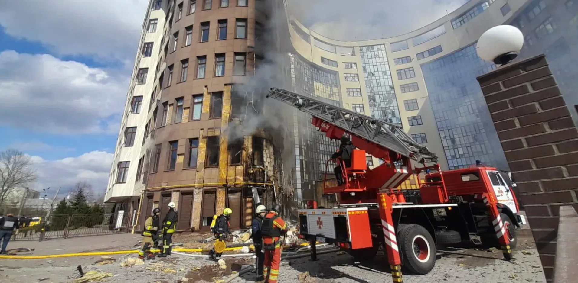 Подробнее о статье Ситуація в Харкові: нові удари та їх наслідки