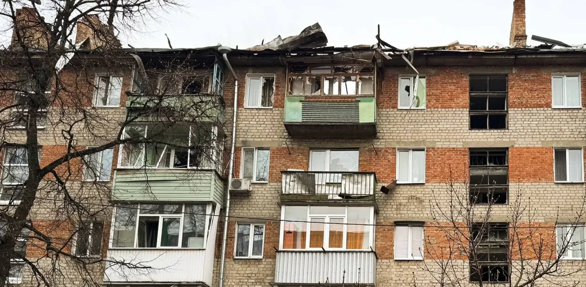 Подробнее о статье Атака дронів на Сумщину: пошкодження житлових будинків