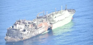 Подробнее о статье Невдала спроба буксирування танкера Arctic Metagaz до Лівії