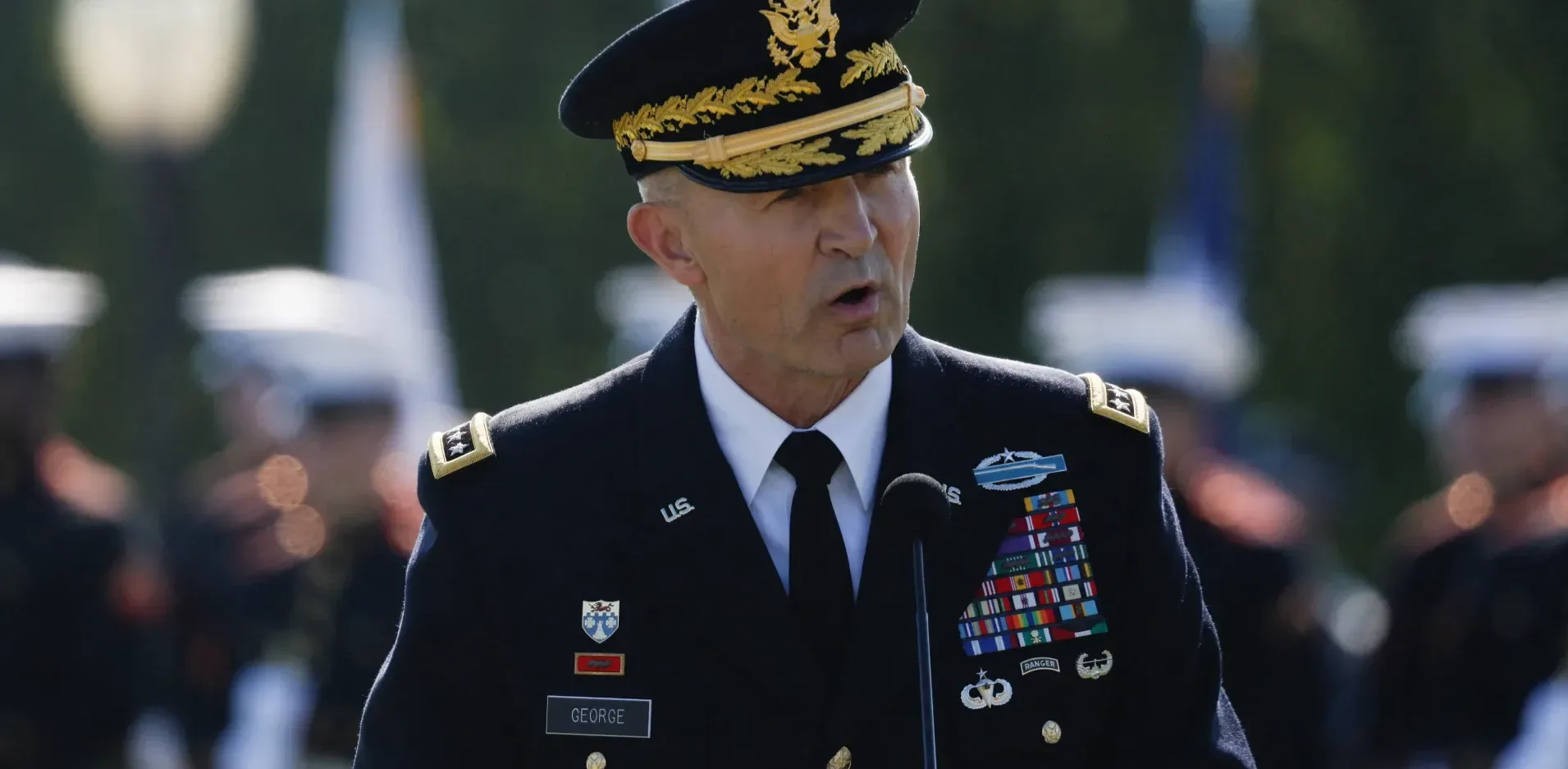 Подробнее о статье Гегсет закликає Джорджа піти у відставку під час війни з Іраном