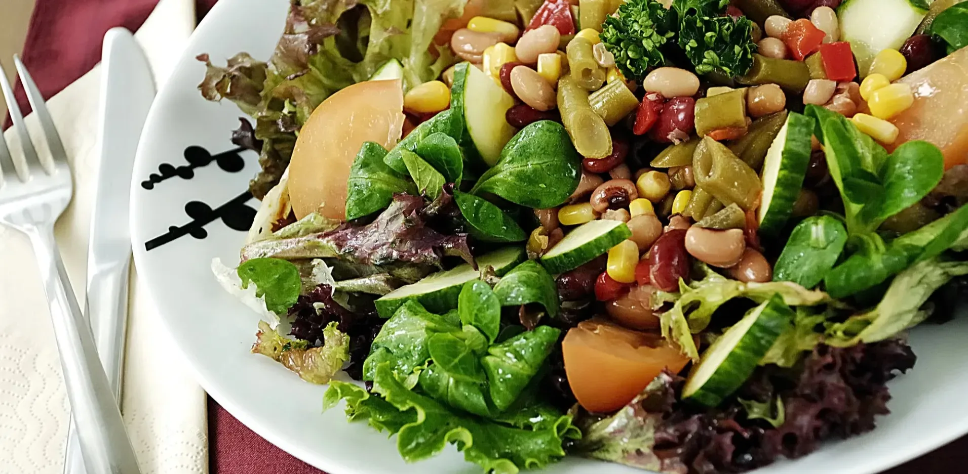 Подробнее о статье Секрети приготування смачного салату з квасолі