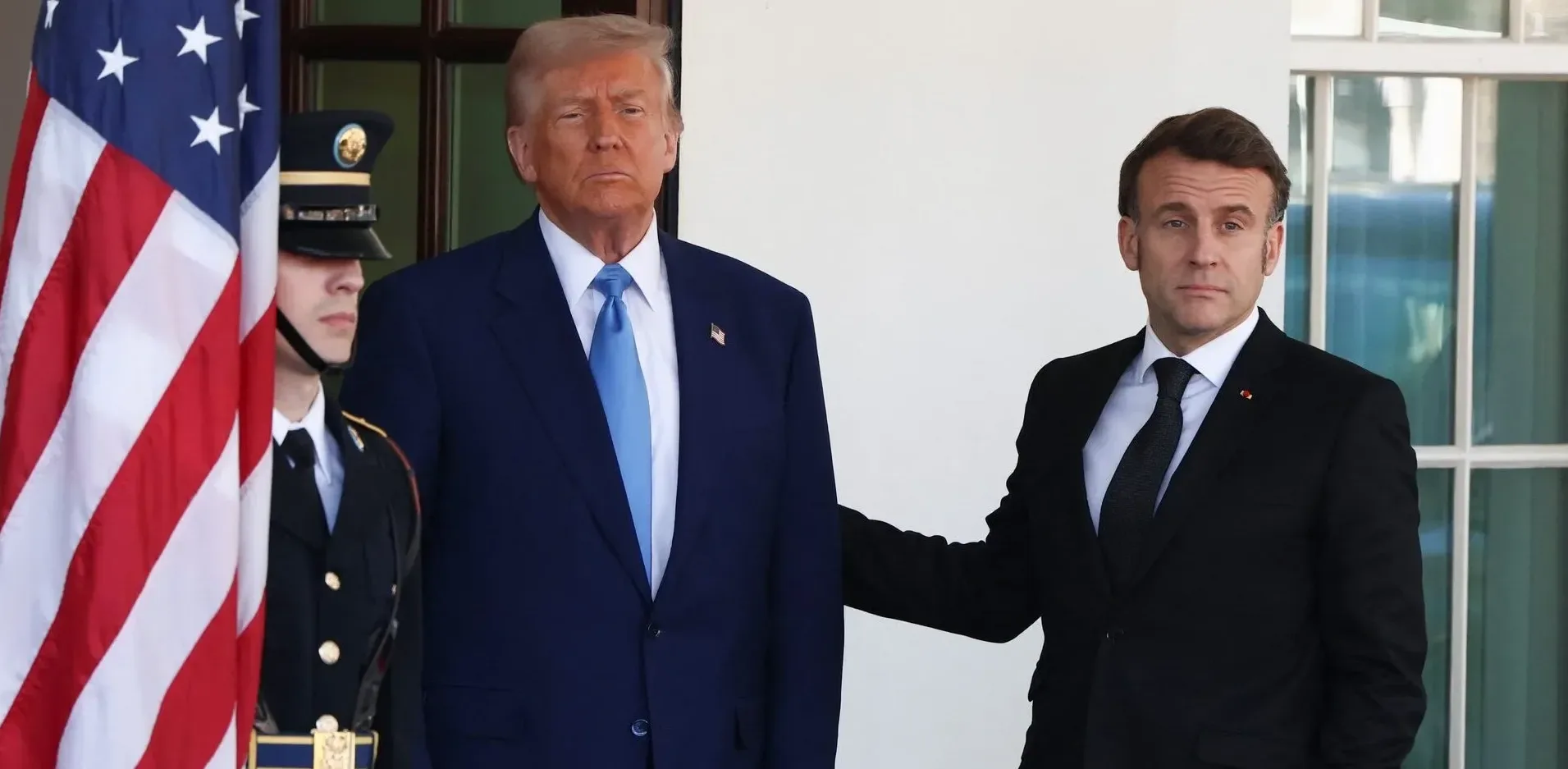 Подробнее о статье Трамп критикує Макрона за слабку підтримку у конфлікті