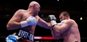 Подробнее о статье Девід Хей про перемогу Ф’юрі над Махмудовим