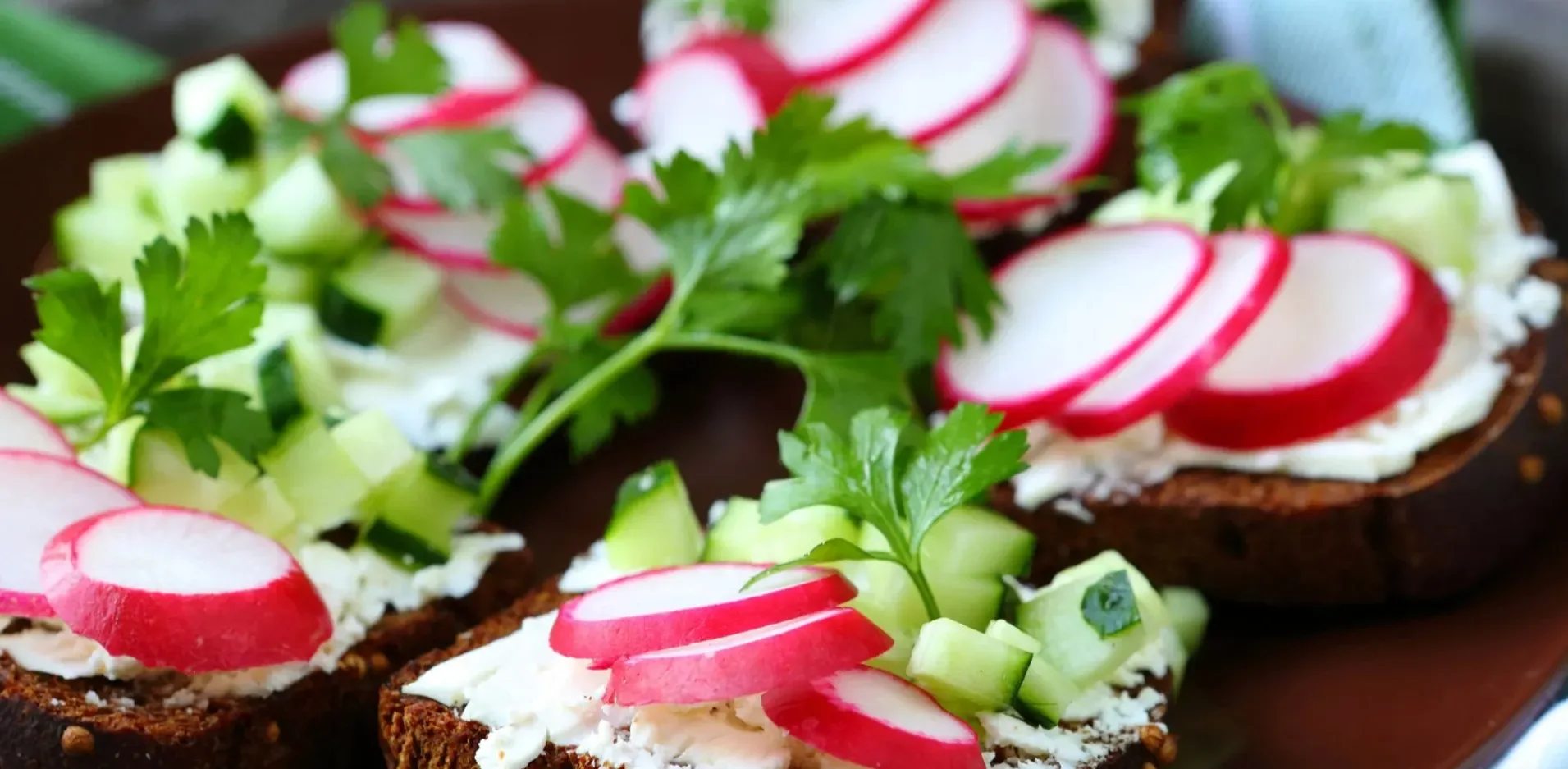 Подробнее о статье Смачні страви з сезонних продуктів у квітні