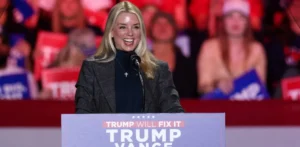 Подробнее о статье Звільнення генпрокурорки США Пем Бонді: деталі події