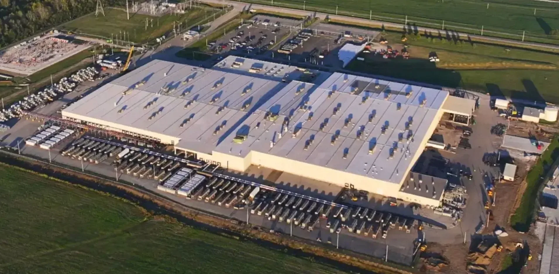 Подробнее о статье Інвестиції у дата-центри для штучного інтелекту: успіх Firmus