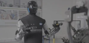 Подробнее о статье Гуманоїдний робот HMND 01: нові горизонти у автомобільній логістиці