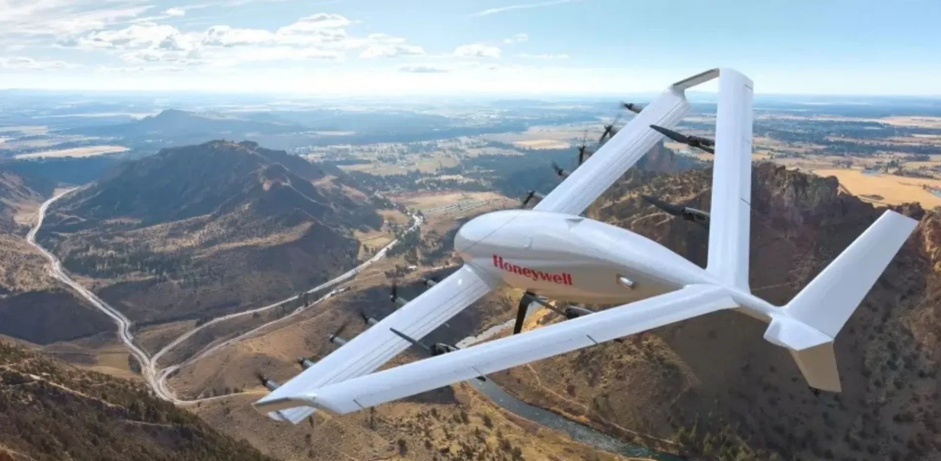 Подробнее о статье Інноваційний дрон Laila: новий рівень захисту від БПЛА