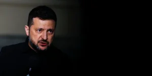 Подробнее о статье Зеленський анонсував розширення далекобійних операцій проти РФ