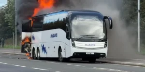 Подробнее о статье У Глазго після дербі спалахнув автобус із фанатами Селтіка