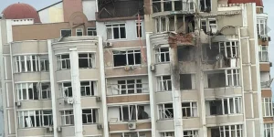 Подробнее о статье Наслідки масованого удару по Одесі: 20 поранених та руйнування